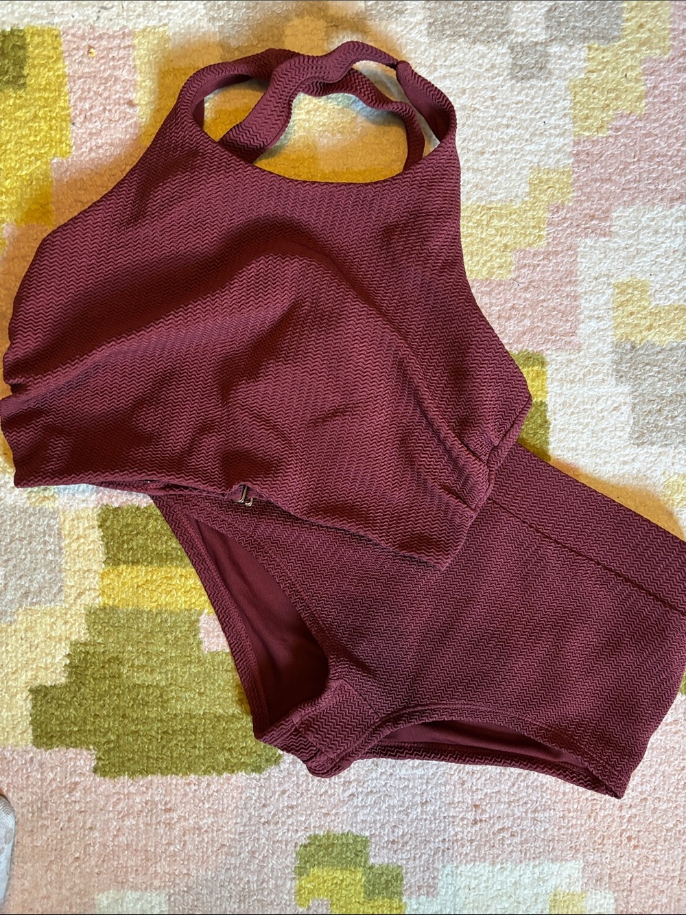 Eddie Bauer High-Neck Textured Swim Sports Bra in Burgundy Wine